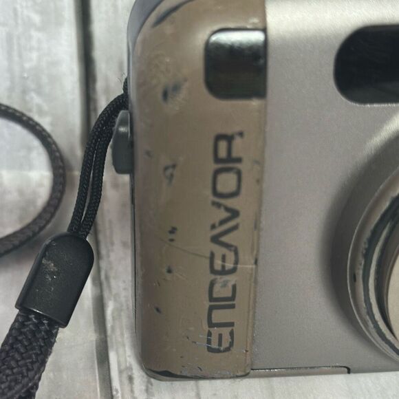FujiFilm Endeavor 300ix Zoom APS Point and Shoot Film Camera - Picture 3 of 12